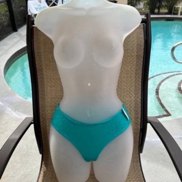Victoria secret new hiphugger L - Picture 2 of 3
